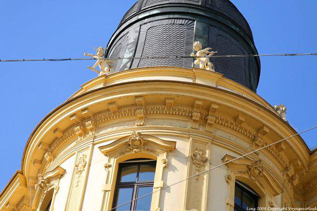 Bismarkstrasse, Landstrasse, zoom su putti, Linz - Austria