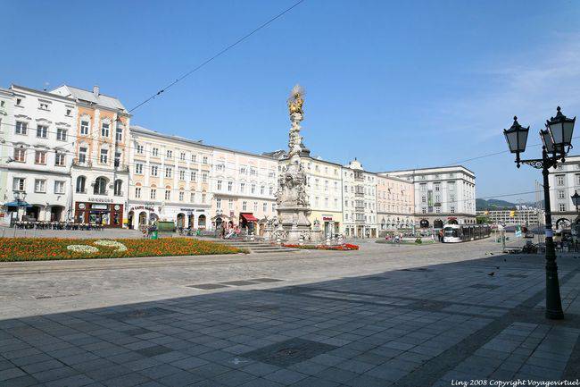Hauptplatz, riva destra, Linz - Austria