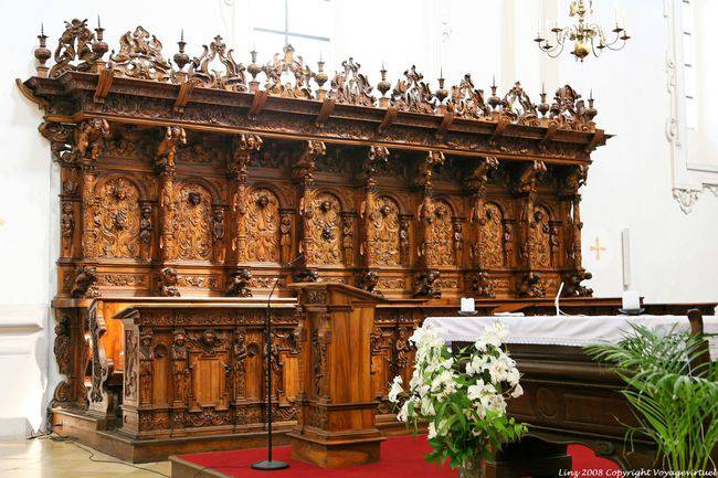 Ignatiuskirche, Alterdom, sedi dei sacerdoti, Linz - Austria