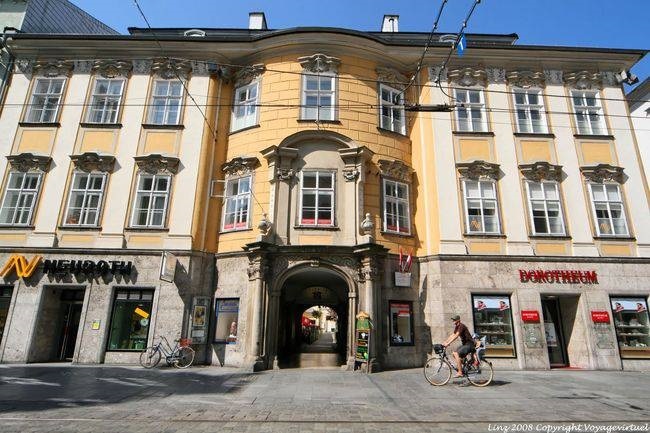 Landstrasse, casa tipica, Dorotheum e Neuroth, Linz - Austria