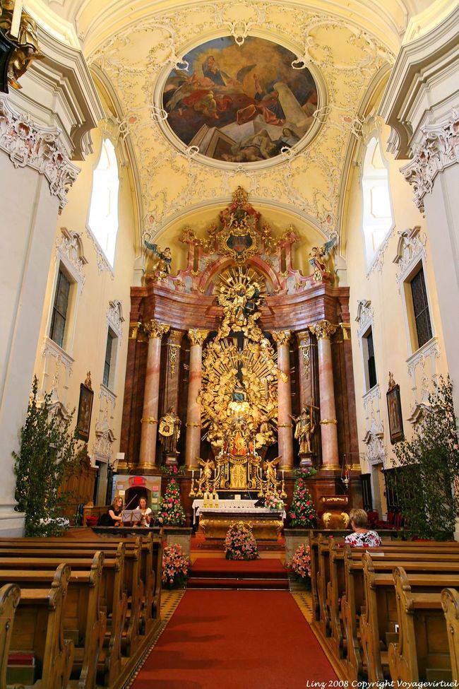 Postlingberg, guarda l'altare, Linz - Austria