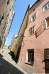 Altstadt, Hofgasse, corsia che sale verso il castello, Linz, Austria.