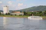 Danau Brucknerhaus, il Danubio, Linz, Austria.