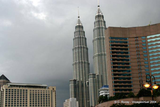 I grattacieli gemelli, gli edifici più alti del mondo, Petronas, Kuala Lumpur - Malesia