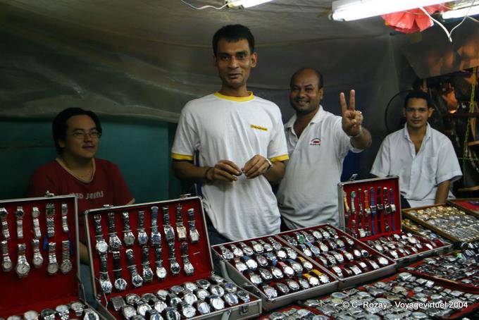 Venditori friendly, mercato cinese, Kuala Lumpur - Malesia