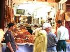 Frutta secca Negozio, fichi e datteri, Fes El Bali Medina, Marocco.