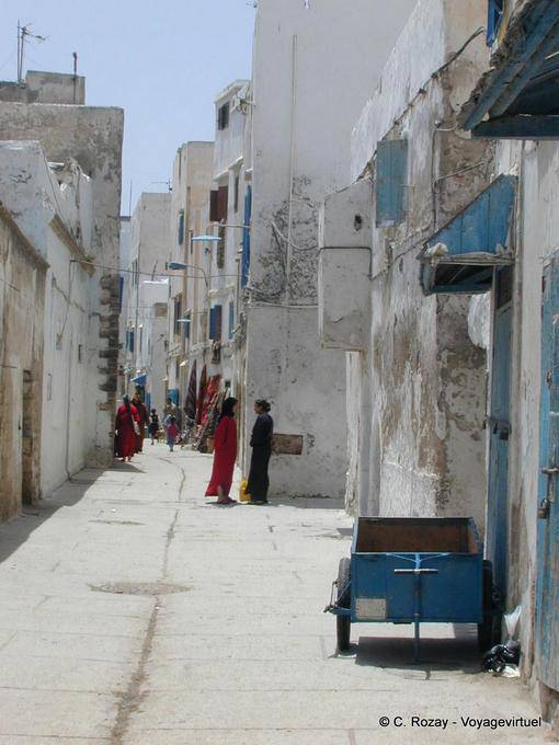 Un popolare rue de Mogador, Essaouira - Marocco