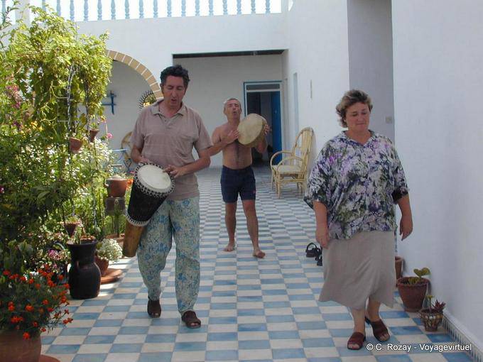 Dar Kenavo, Goofs musica e Thérèse, Essaouira - Marocco