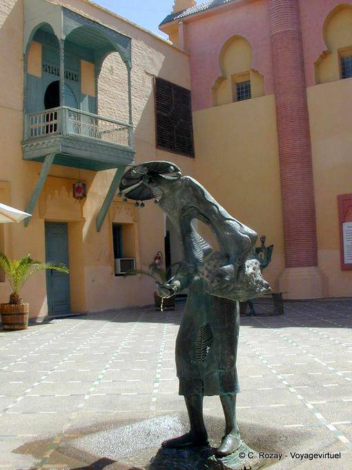 Statua del portatore d'acqua, Museo Marrakech - Marocco