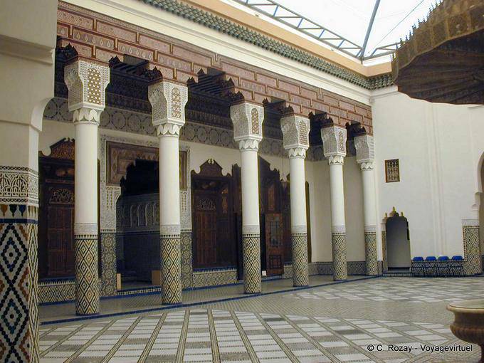 Le colonne del patio, Museo di Marrakesh - Marocco
