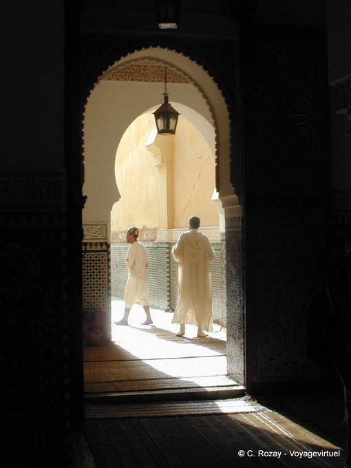 Ombra e luce nel Mausoleo di Moulay Ismail, Meknes - Marocco
