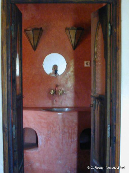 Ouzoud, un'altra vista del bagno, Riad - Marocco