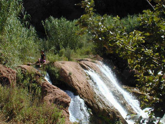 Cascate Ouzoud, belle passeggiate da fare in gola - Marocco