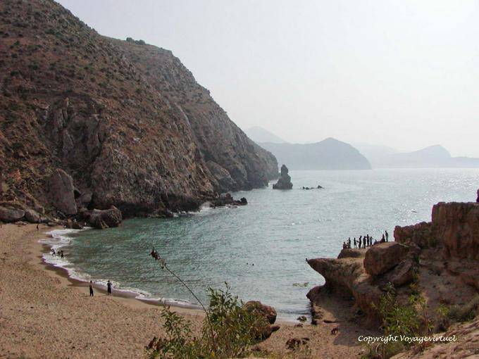 La spiaggia Boussekour, Mare di Alboran, Al Hoceima - Marocco