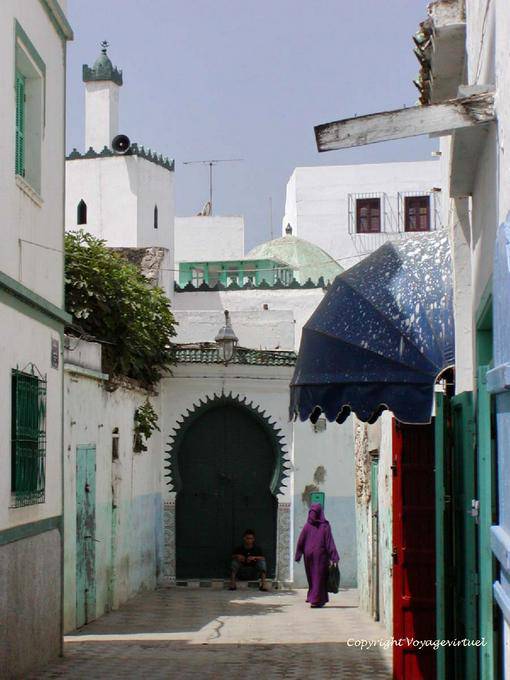 Medina e minareto barricate, moschea Zegouri, Asilah - Marocco