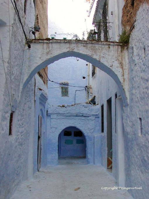 Chefchaouen, arco strada verso Bab el Souk - Marocco