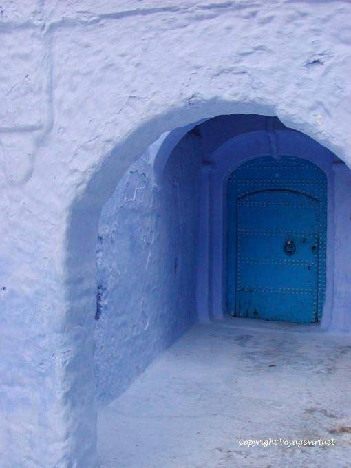 Blu su ingresso blu e tipici, Chefchaouen - Marocco