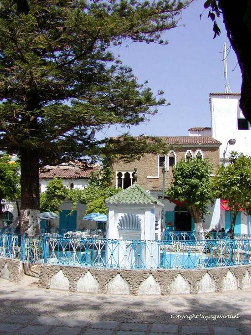 Chefchaouen, sulla Place Outa el Hamman - Marocco