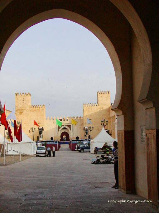 Preparazione del Festival Fes a Grand Mechouar - Marocco