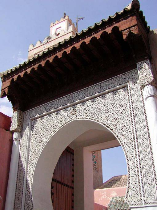 Decorazione della porta di una moschea nella medina, Marrakech - Marocco