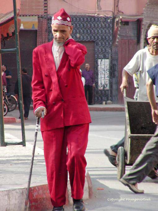L'uomo in tuta rossa, Marrakech - Marocco