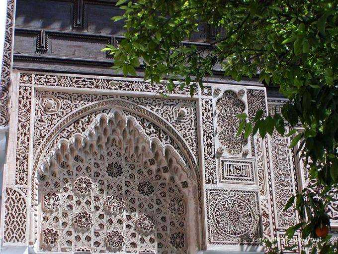 Dettagli stucco stalattiti, Petit Riad Bahia Palace, Marrakech - Marocco