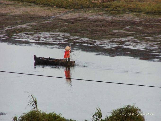 Pesca laguna con la bassa marea, Oualidia - Marocco
