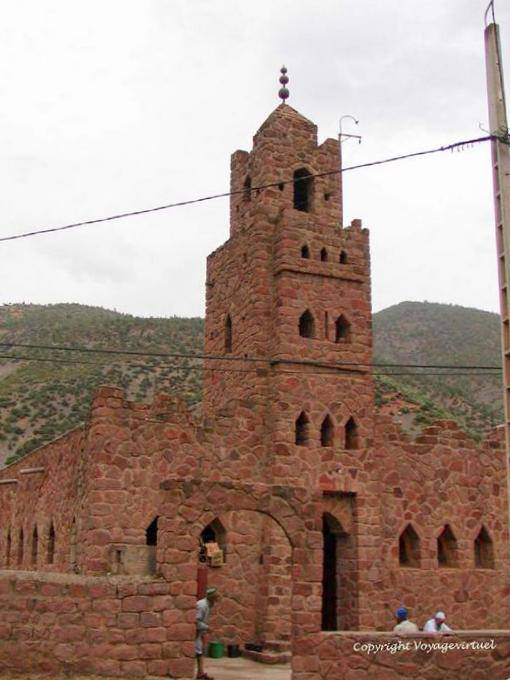 Pietra moschea moresca di Ourika verso Aghbalou Taljerft - Marocco