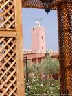 Tralicci sul minareto della moschea Sidi Hmed El Kamel, Marrakech, Marocco.