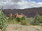 Kasbah, ai piedi delle montagne nella valle del Dades, Marocco.