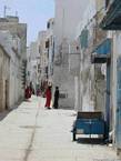 Un popolare rue de Mogador, Essaouira, Marocco.