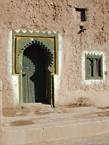 Moresco e la parete di terra, Tamedakhte, Marocco.