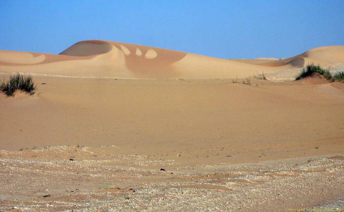 I colori della sabbia ad asciugare tra Nouakchott e il bordo del Marocco, la Mauritania