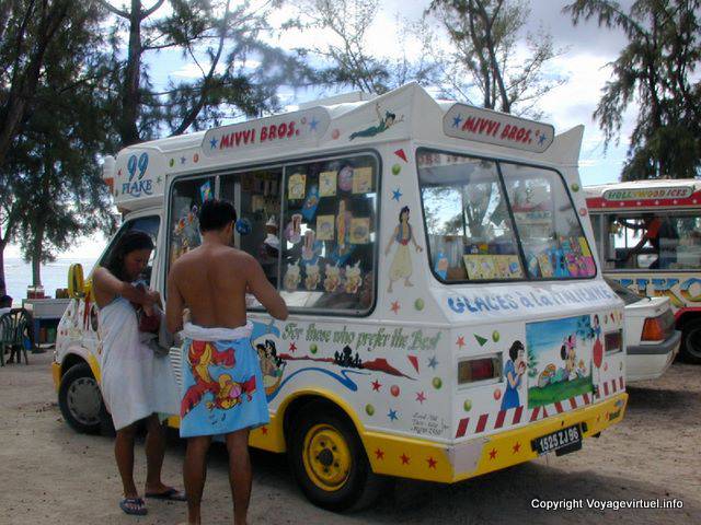 Mercante di ghiaccio, Flic en Flac, Mauritius.