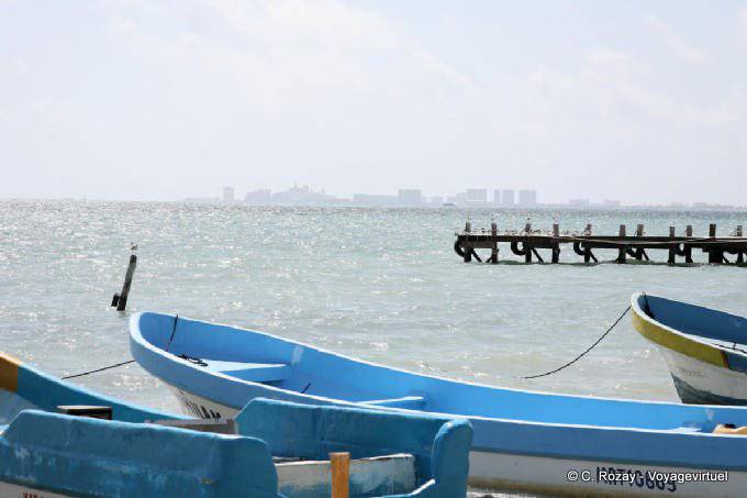Barche Pontoon, Puerto Juárez - Messico