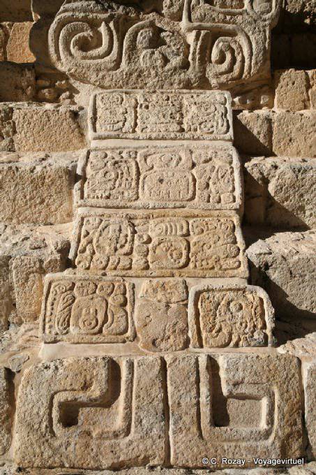 Maya geroglifici ingresso diritto di El Torre, Ek Balam - Messico