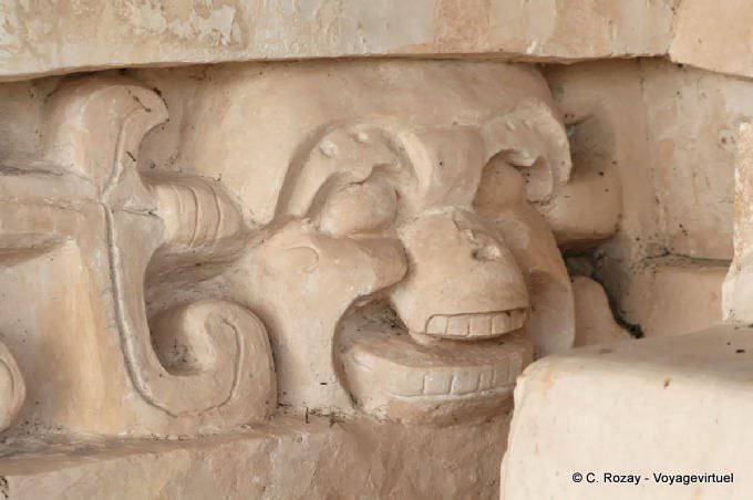 Jaguar Altare, scultura cranio, Ek Balam - Messico