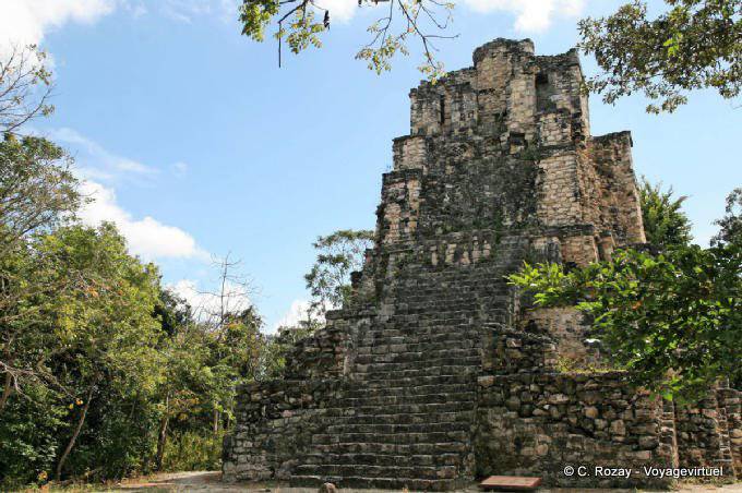 Il sito archeologico di Chunyaxché, El Castillo, Muyil - Messico