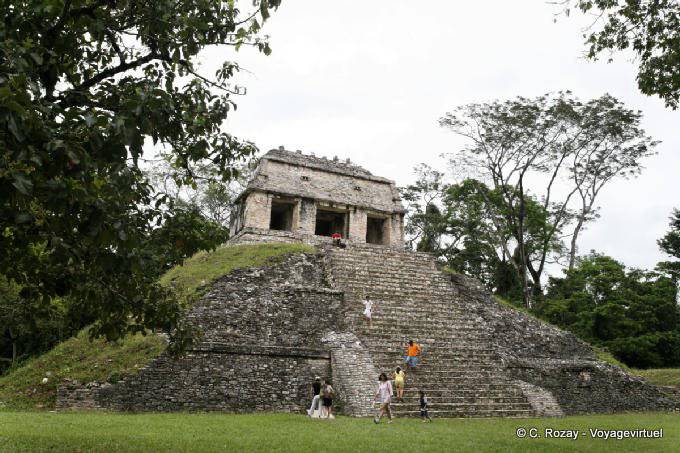 Tempio della Croce: l'esploratore Frederick Waldecken ha reso la sua casa per due anni, Palenque - Messico