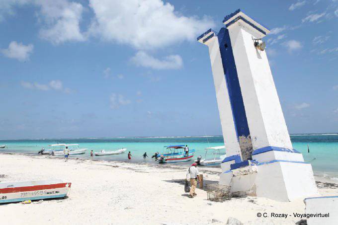 Un'altra vista del vecchio faro sembrava, Puerto Morelos - Messico