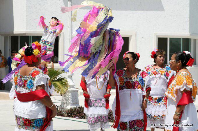 Gruppo di danza tradizionale, Puerto Morelos - Messico