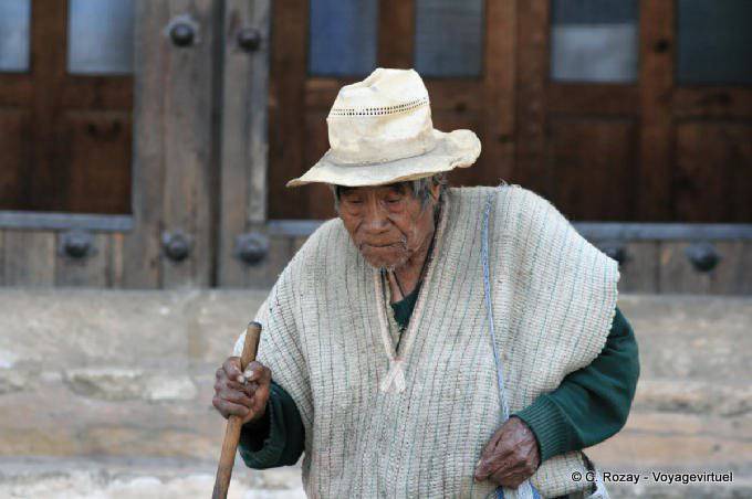 Il vecchio con il bastone, San Cristobal - Messico