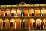 La biblioteca, plaza de la Republica, Campeche by night, Messico.
