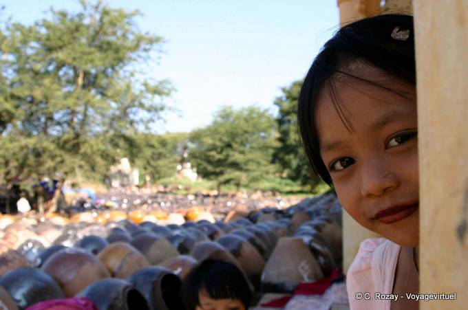 Gli occhi della Birmania Bagan - Myanmar (Birmania)