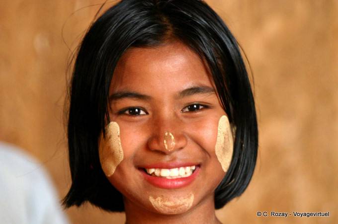 Il bellissimo sorriso di Myanmar, Bagan - Myanmar (Birmania)