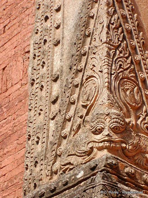 Dettaglio della scultura angolo, Sulamani Temple, Bagan - Myanmar (Birmania)