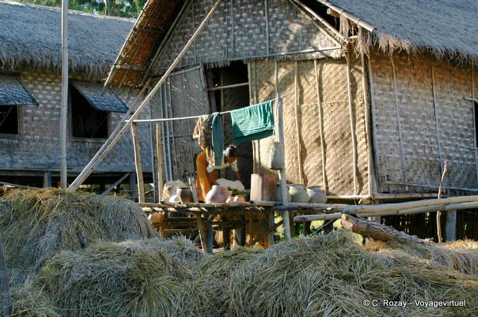Tipica casa, Nyaung Shwe, lago Inle - Myanmar (Birmania)