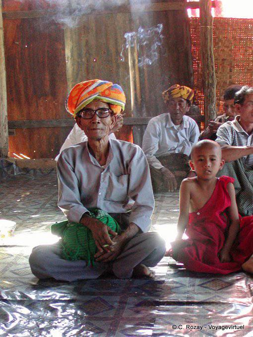 Generation, il vecchio e il bambino, Khaung Daing, lago Inle - Myanmar (Birmania)