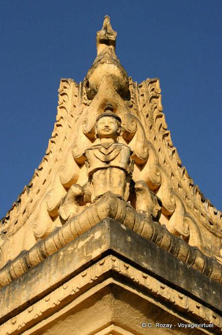 Mandalay, Ava, i dettagli architettonici di Maha Aung Mye Bonzan - Myanmar (Birmania)