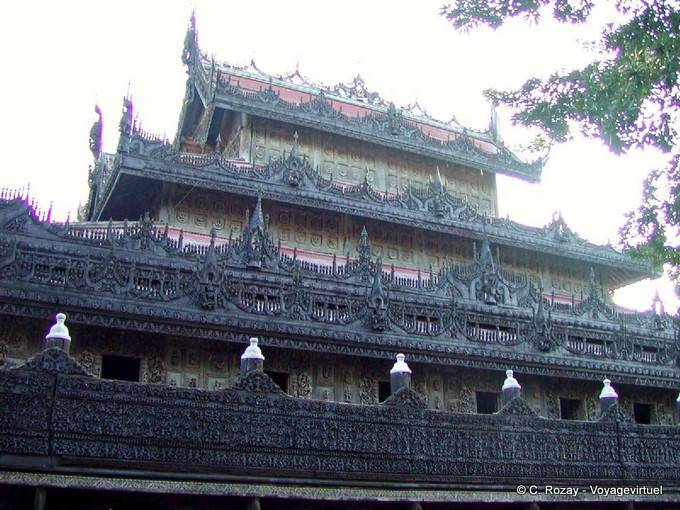 Il Monastero Schwenandaw (Shwe-Kyaung-pyi in birmano), Mandalay - Myanmar (Birmania)